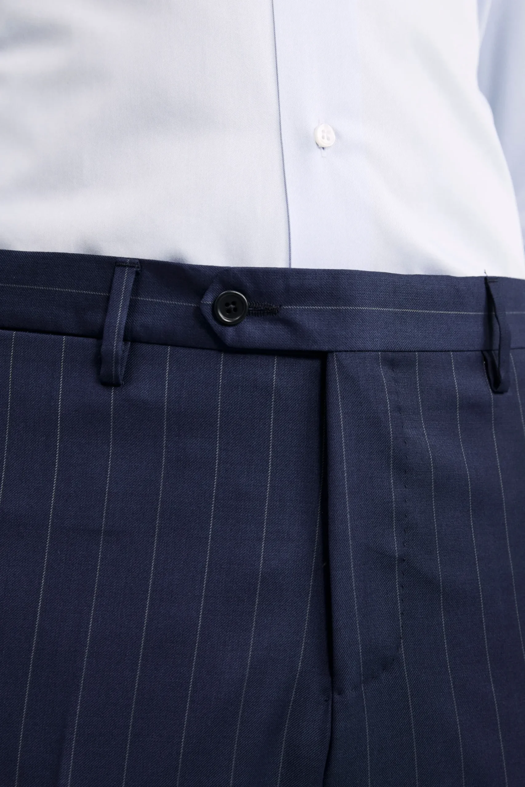 Abito Gessato Monopetto Comfort Fit in Lana Vergine - BLU APERTO GESSATO