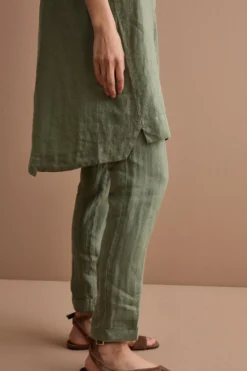 Abito Midi Smanicato Chemisier in Lino - VERDE MILITARE