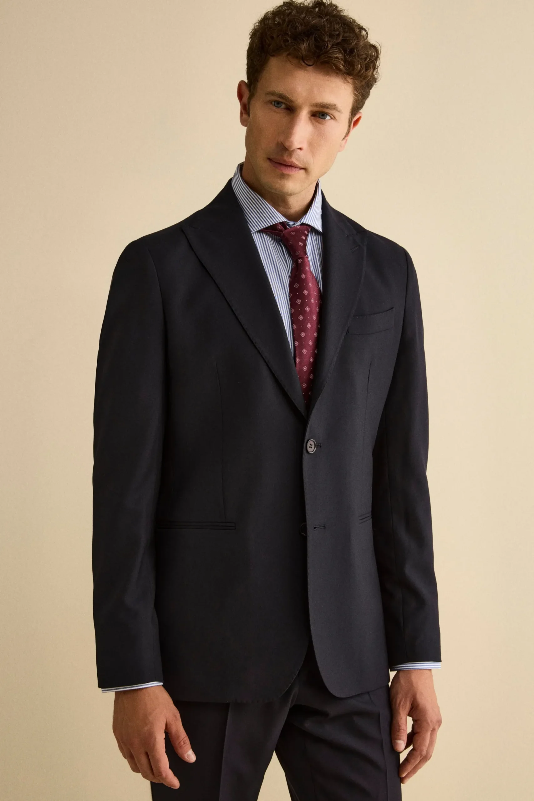 Abito Slim Fit in Lana Vergine con Revers a Lancia - BLU