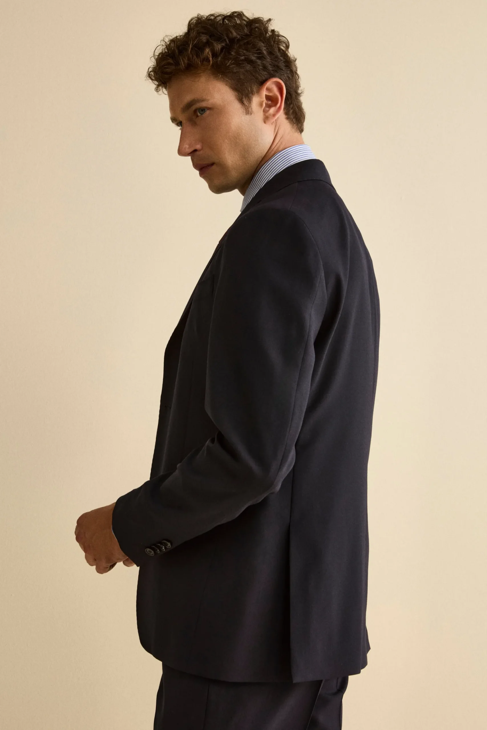 Abito Slim Fit in Lana Vergine con Revers a Lancia - BLU