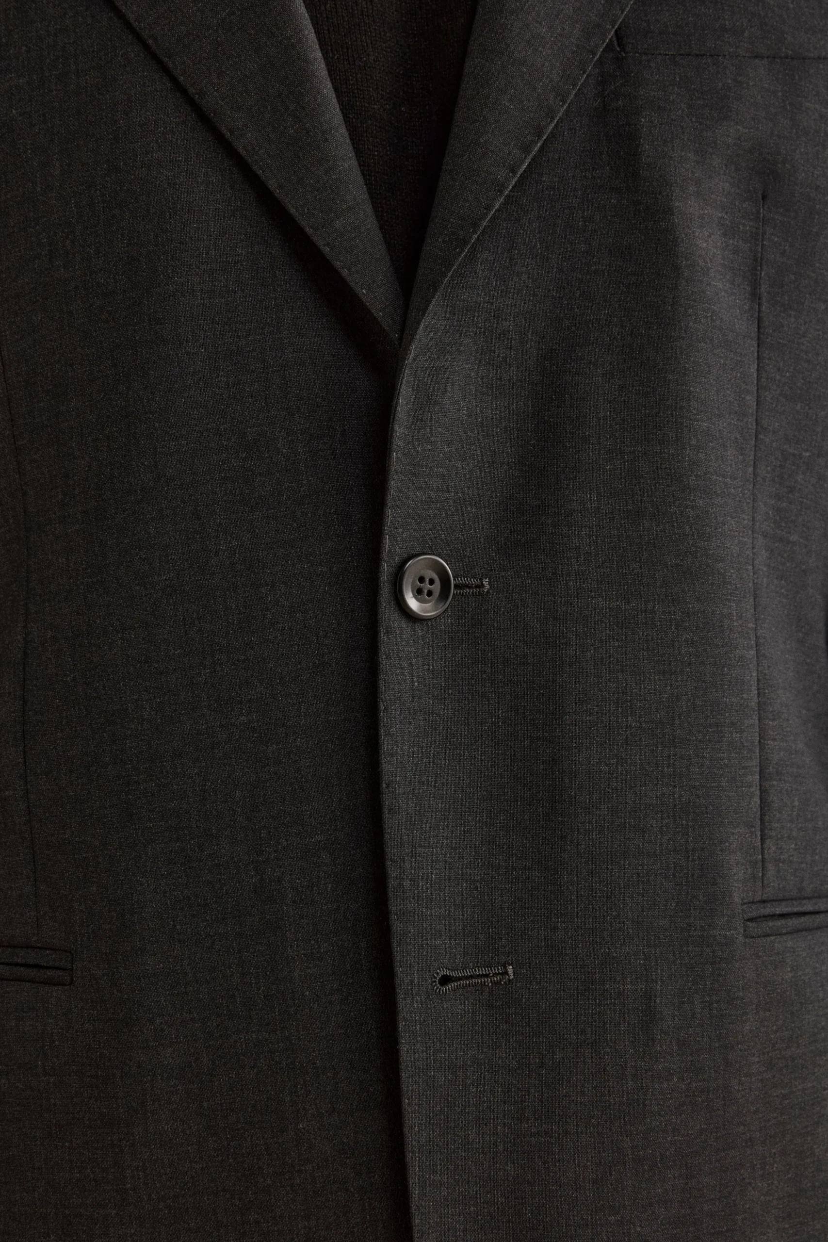 Abito Slim Fit Monopetto Revers a Lancia in Lana Vergine - ANTRACITE