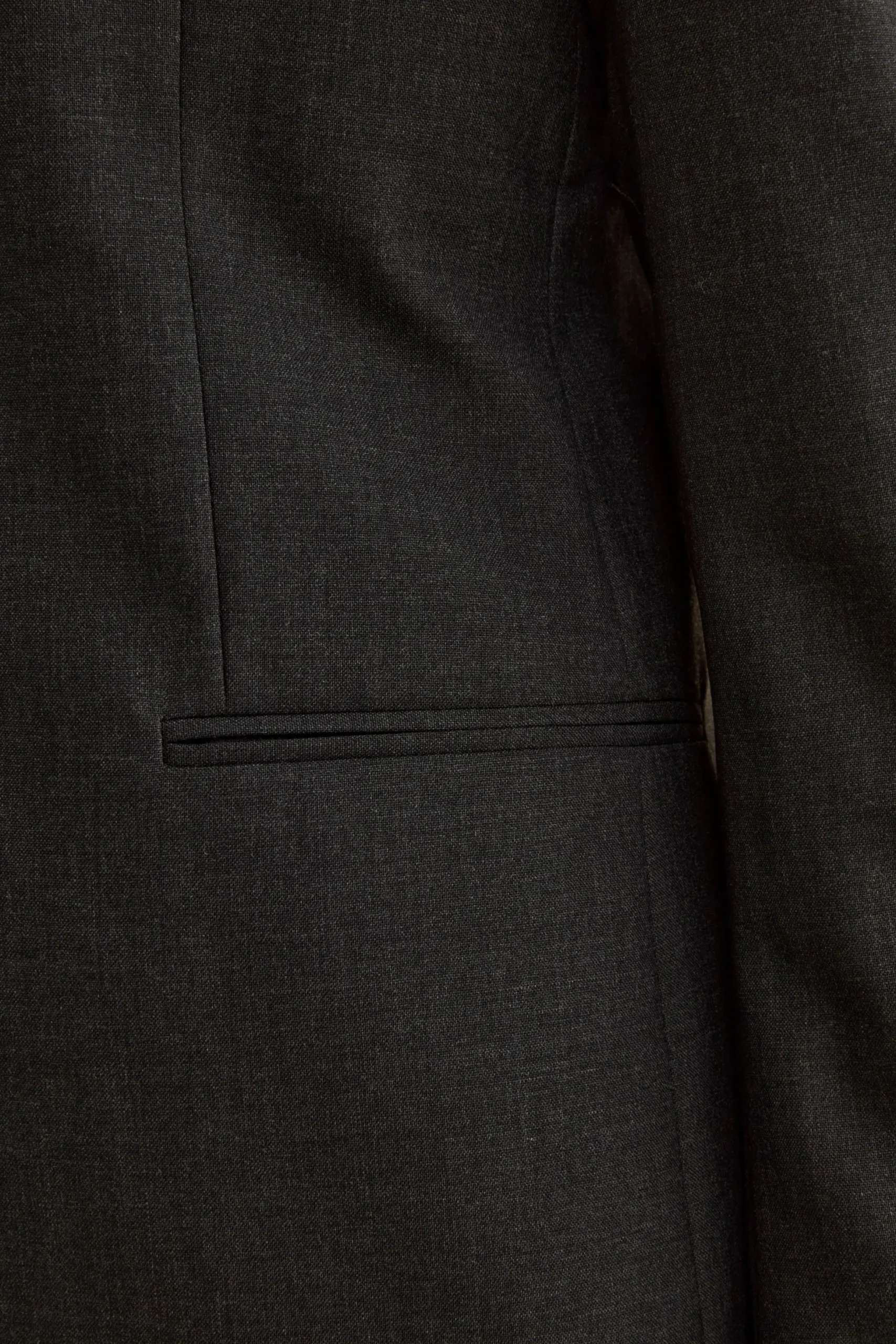 Abito Slim Fit Monopetto Revers a Lancia in Lana Vergine - ANTRACITE