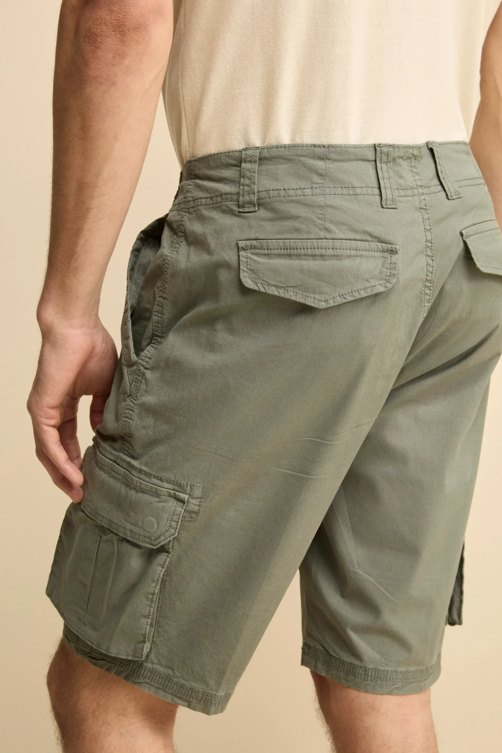 Bermuda Cargo in Cotone Canetté - VERDE MILITARE