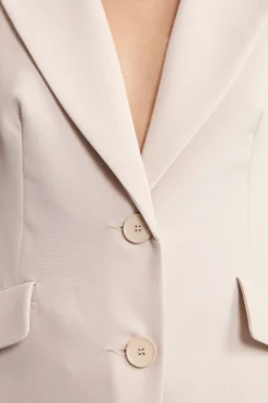 Blazer Elegante con Revers a Lancia - SABBIA