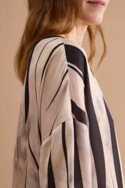Blusa in Fantasia Jacquard con Passamaneria e Frange - FANT. ORO