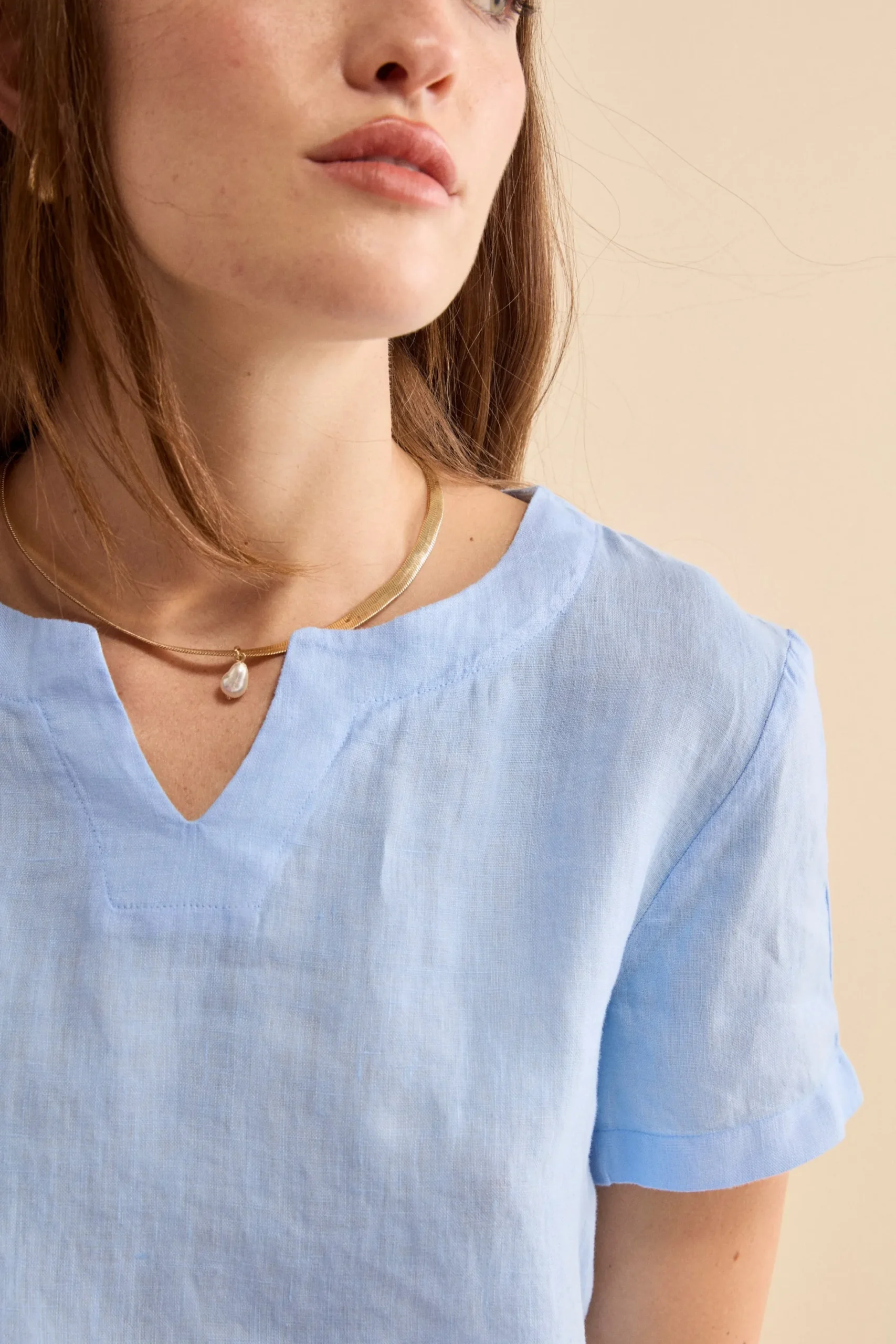 Blusa Morbida Girocollo in Lino - AZZURRO