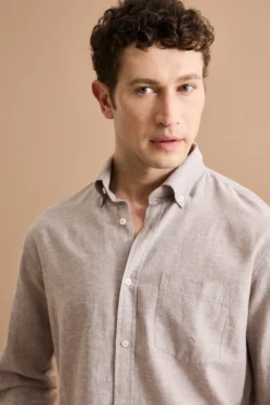 Camicia Button Down in Misto Lino Custom Fit - NOCCIOLA