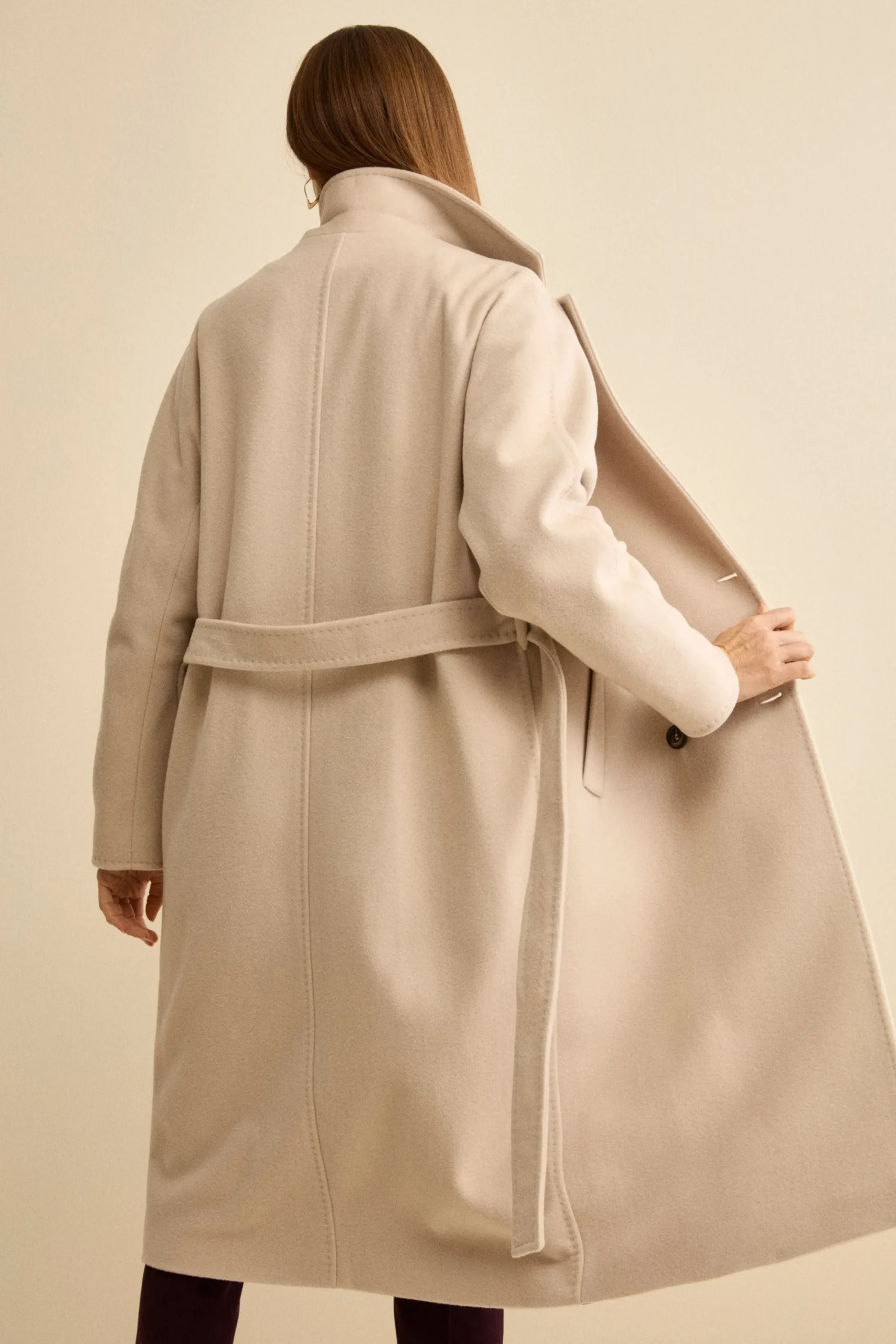 Cappotto Doppiopetto con Revers Classico in Lana e Cashmere - GESSO