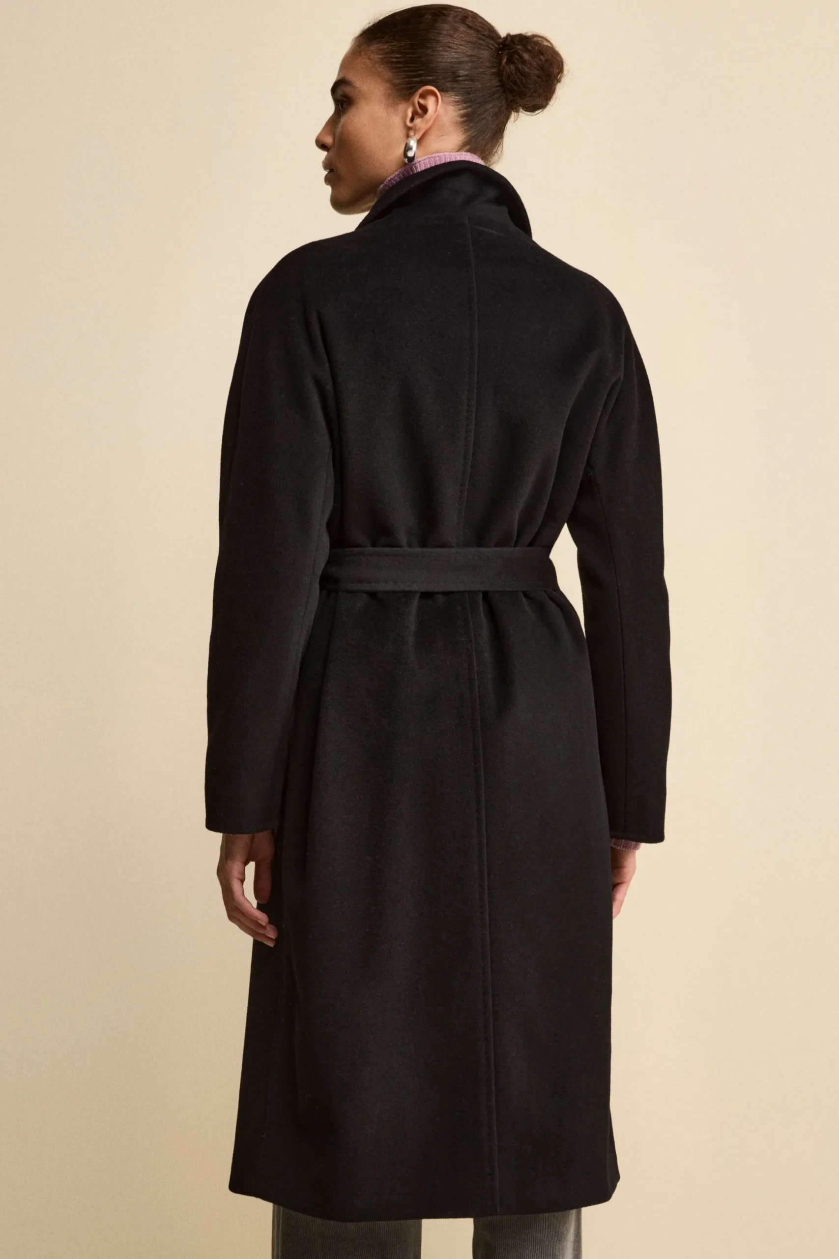 Cappotto Doppiopetto con Revers Classico in Lana e Cashmere - NERO