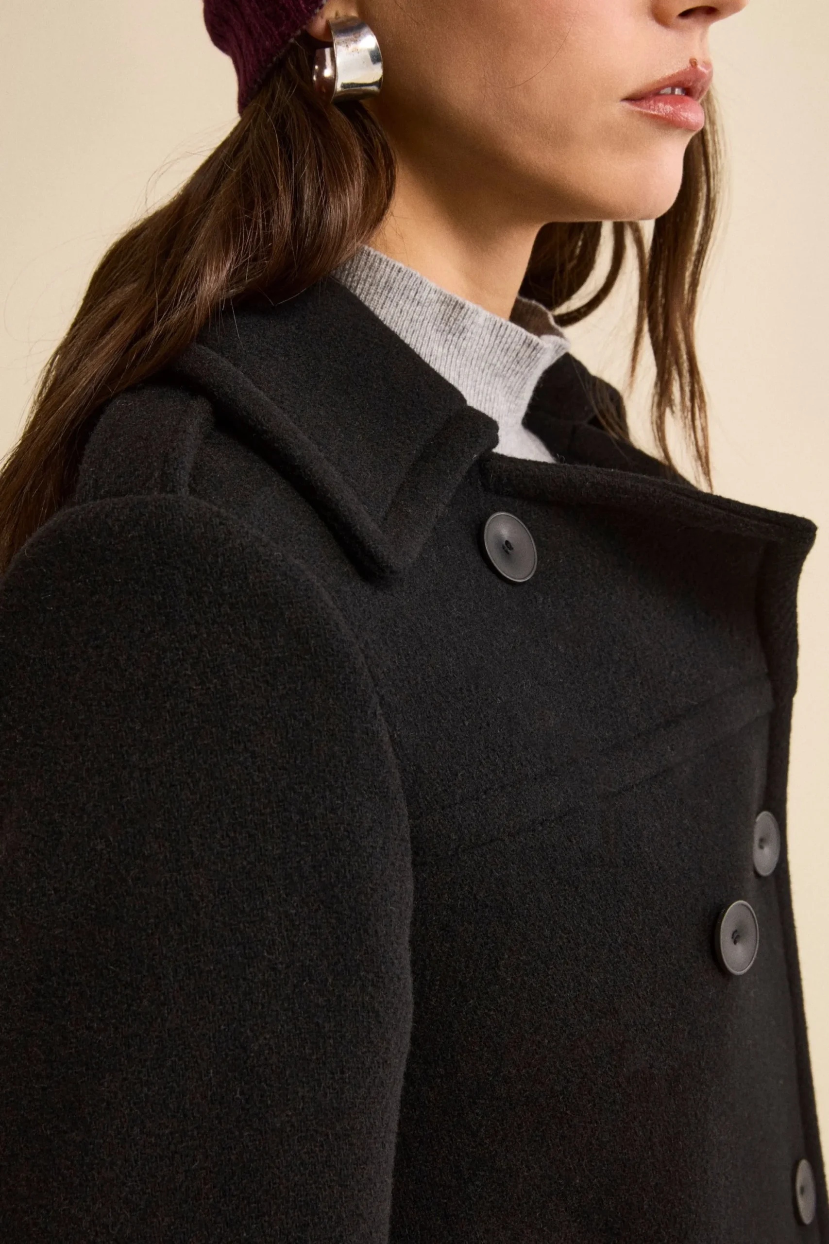 Cappotto Midi Doppiopetto in Lana Vergine con Martingala - NERO