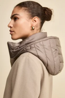 Cappotto Midi in Lana e Cashmere con Zip e Cappuccio - NOCCIOLA