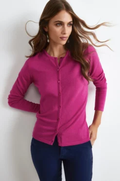 Cardigan Slim in lana merino - FUXIA