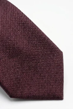 Cravatta Jacquard Elegante in Seta - BORDEAUX