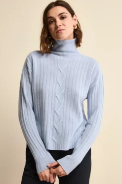 Dolcevita in Lana e Cashmere con Treccia - AZZURRO