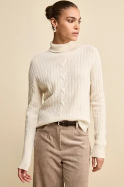 Dolcevita in Lana e Cashmere con Treccia - LATTE