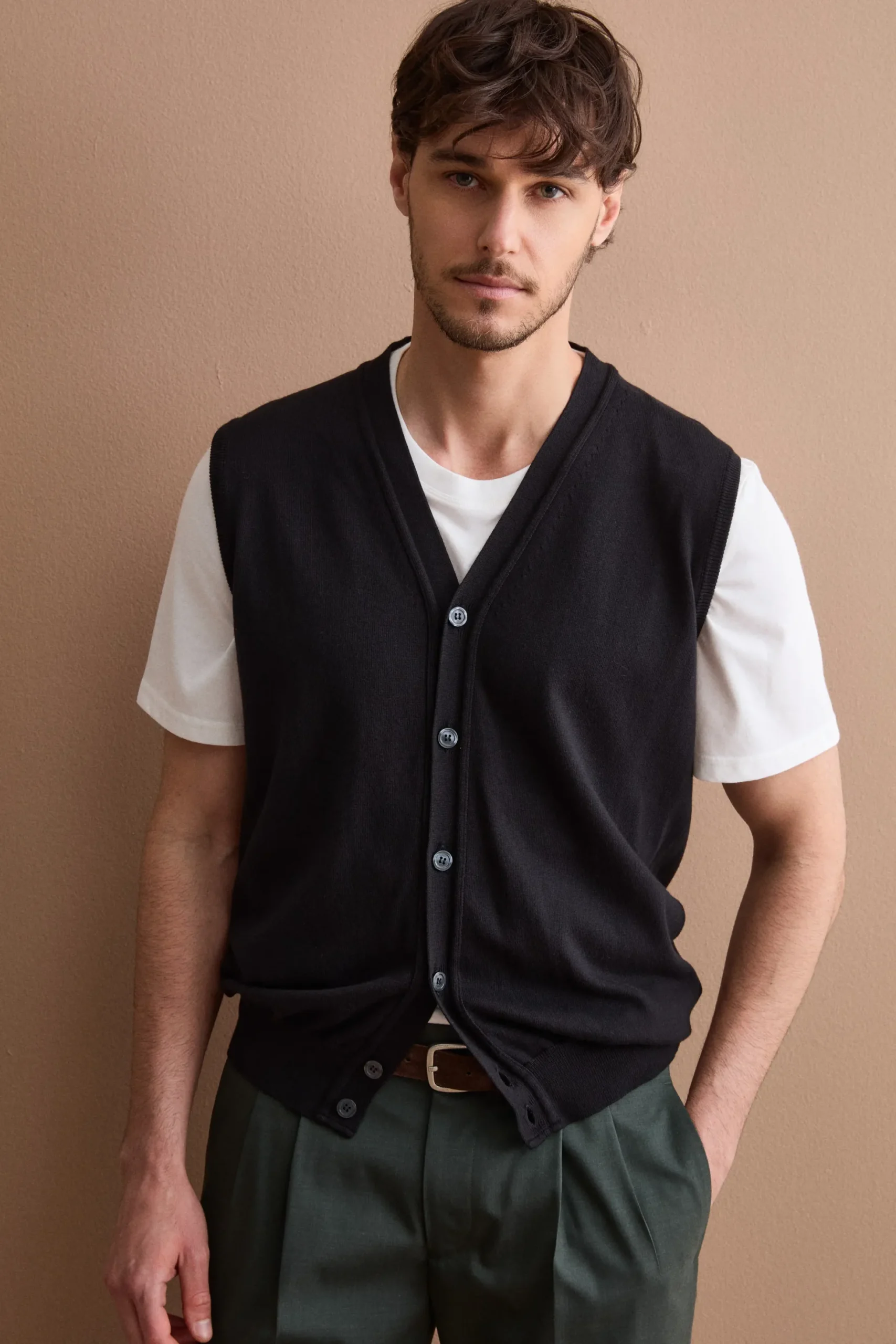 Gilet Scollo a V con Bottoni in Cotone - NERO