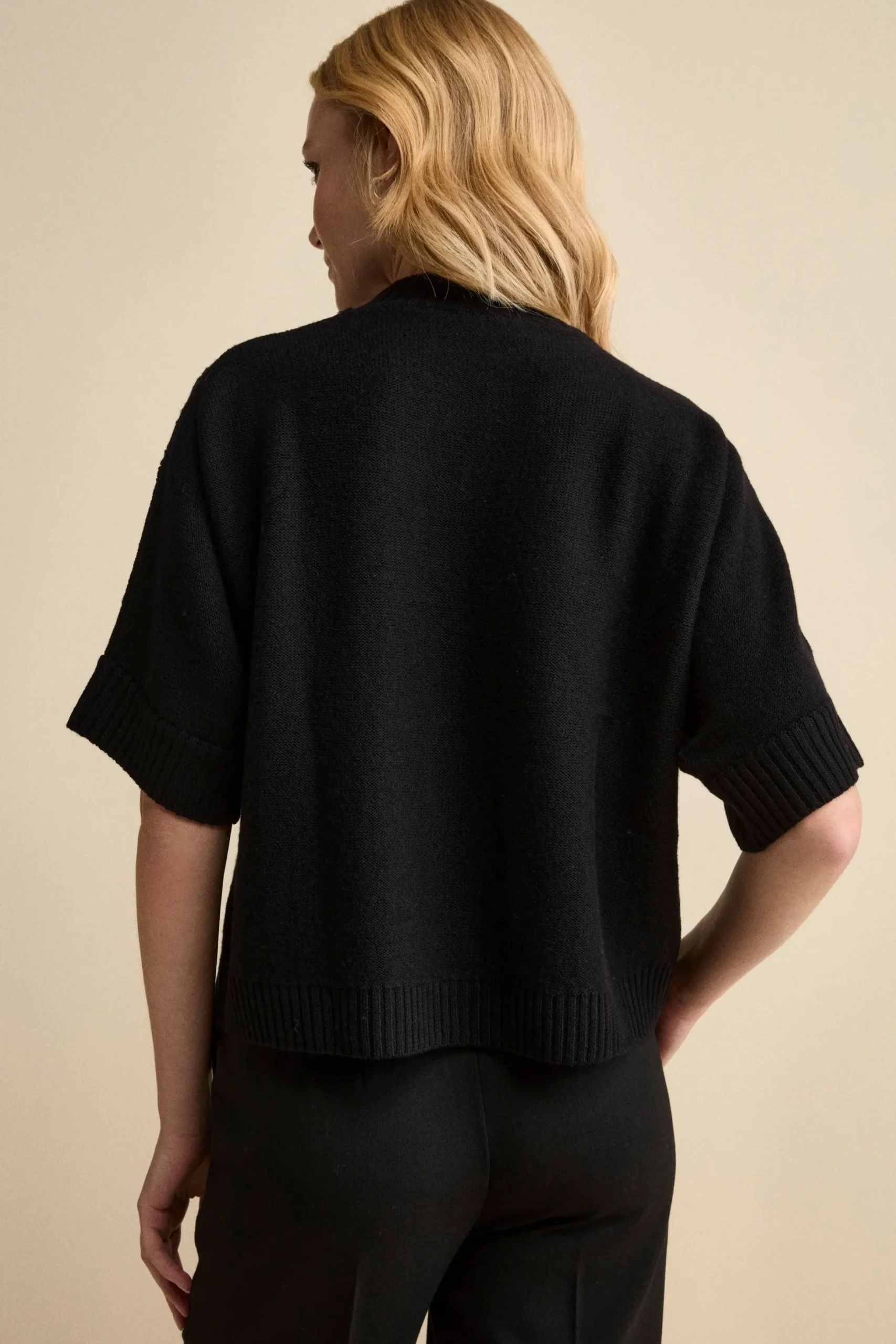 Girocollo Mezza Manica Lavorato in Lana Merino - NERO