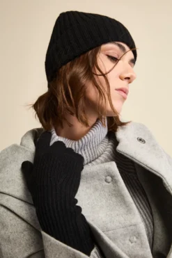 Guanto a Coste in Lana e Cashmere - NERO