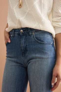 Jeans Straight Fit Sfrangiato in Cotone - DENIM