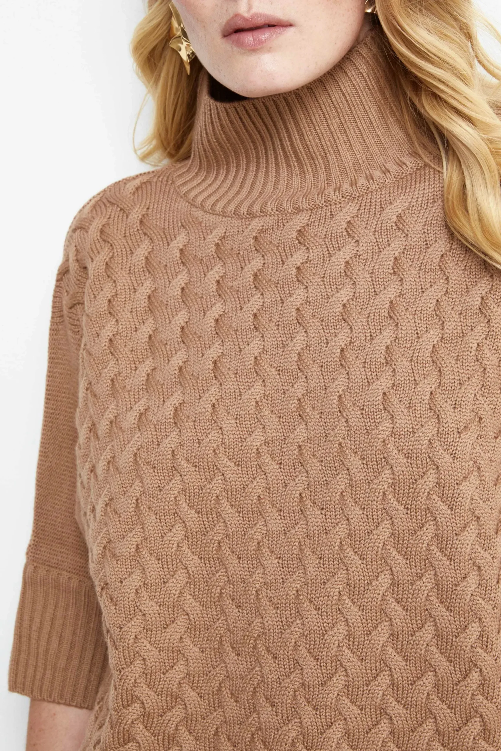 Lupetto a Coste con Trecce - CAMMELLO