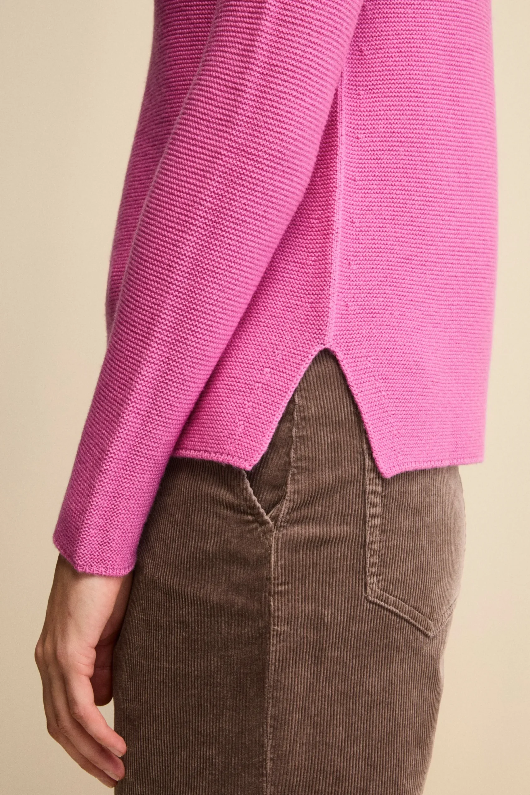 Maglia con Spacchi in Lana Merino - FUXIA