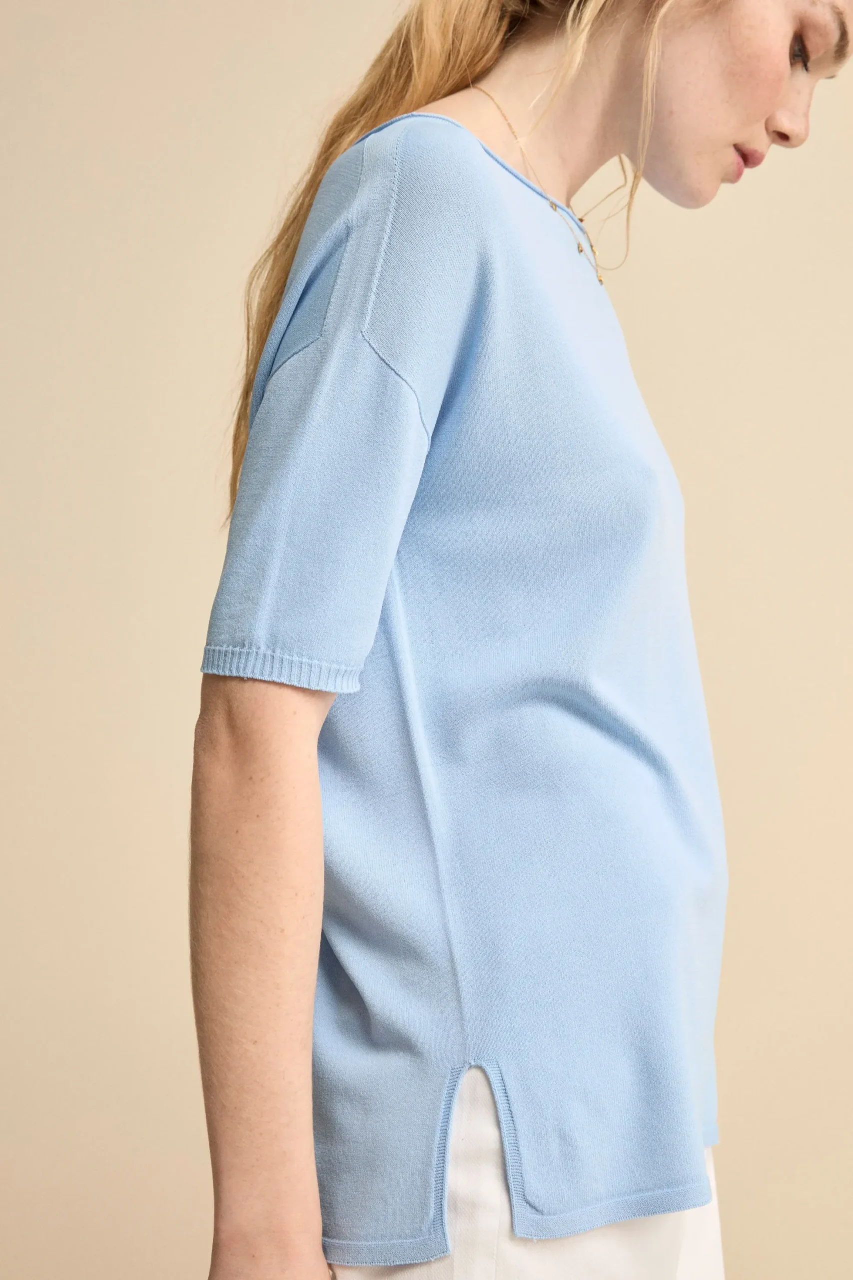 Maglia Girocollo Morbida con Maniche Corte - AZZURRO