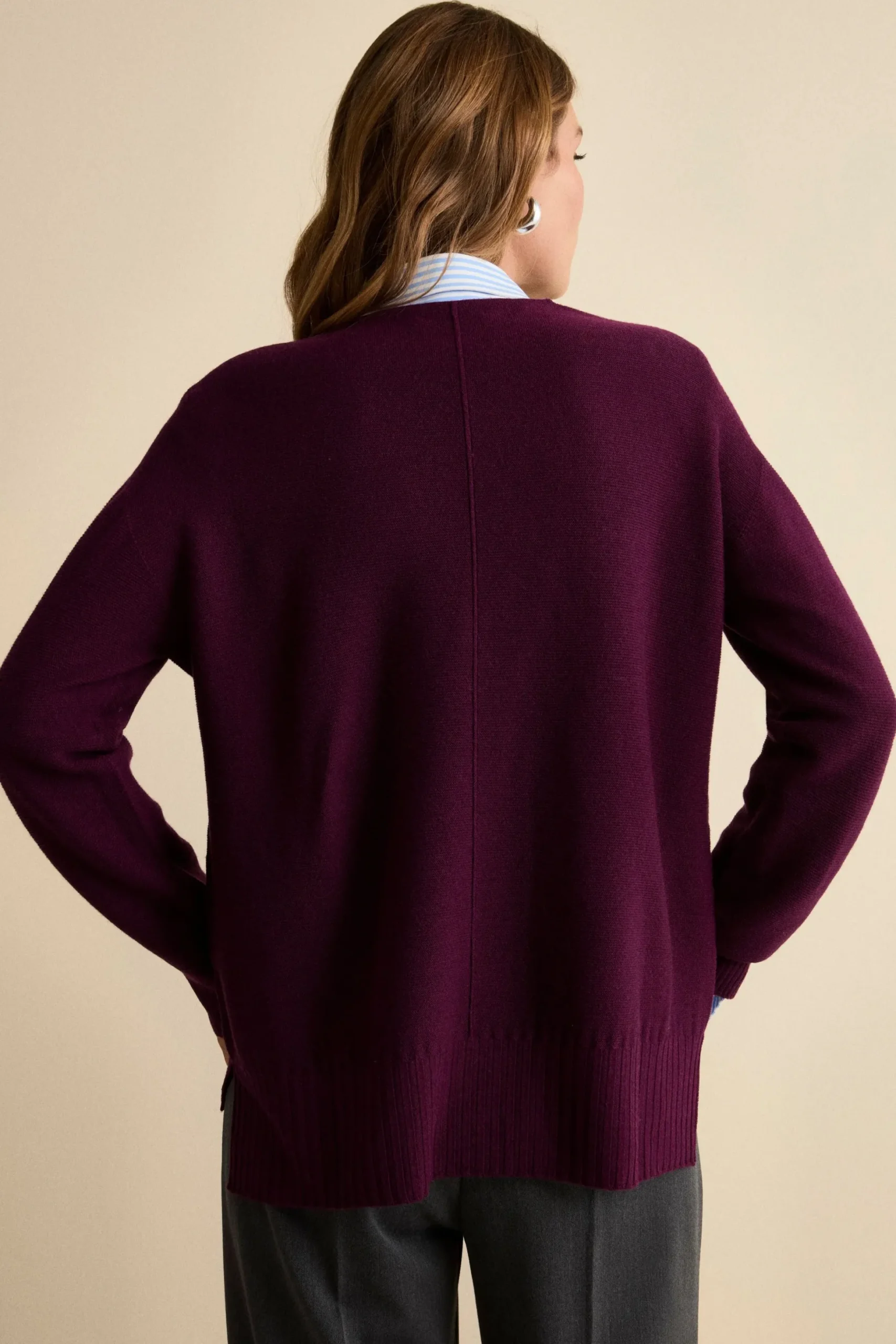 Maglia Over Scollo a V in Lana Merino - PRUGNA
