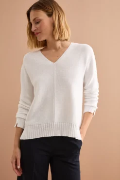 Maglia Scollo a V con Dettagli a Costine - BIANCO