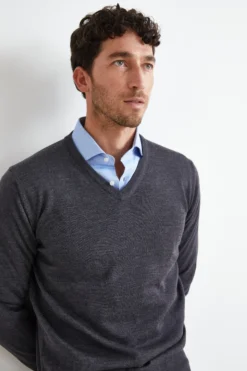 Maglia Scollo a V in Lana Merino - ANTRACITE