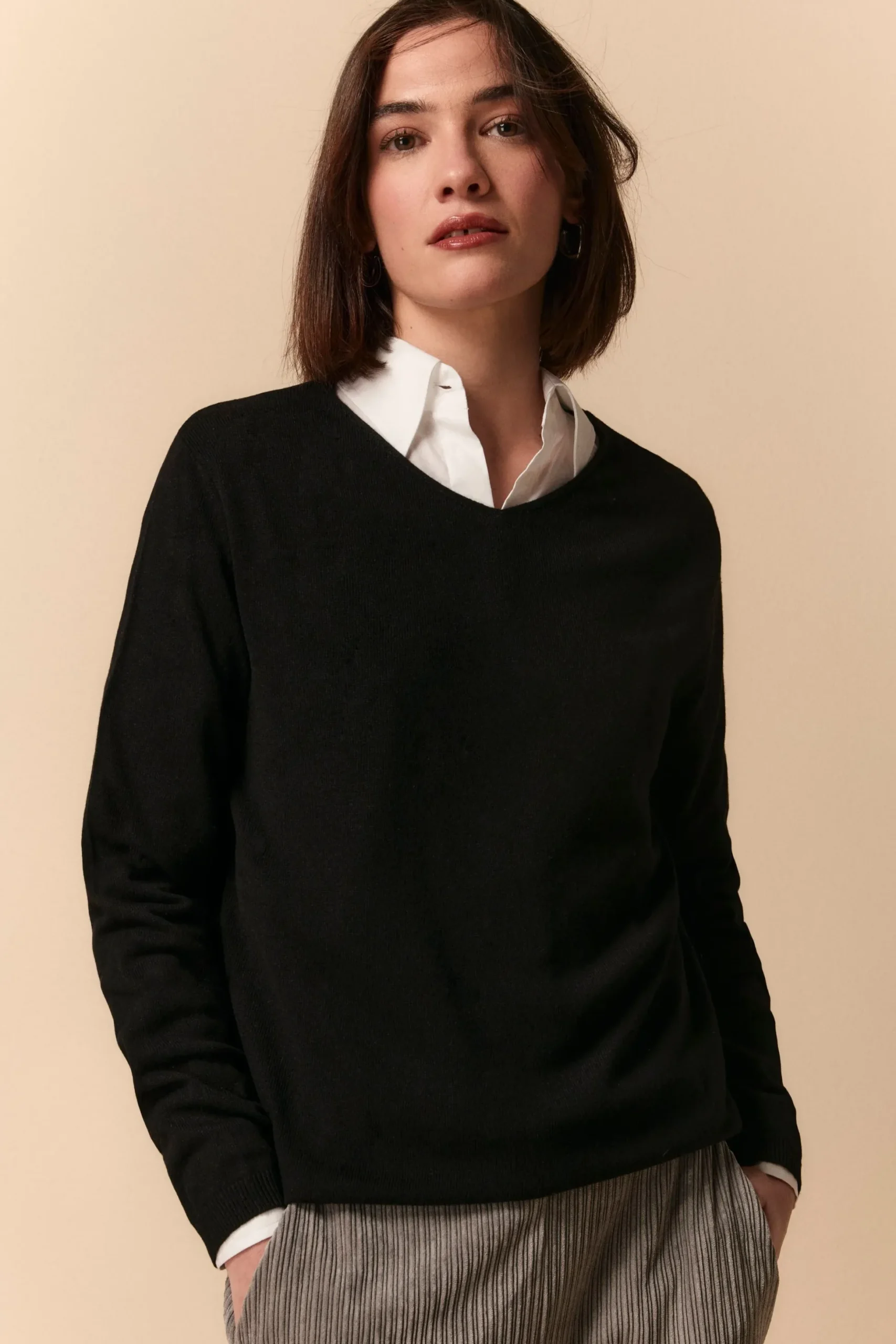 Maglia Scollo a V in Seta e Cashmere - NERO