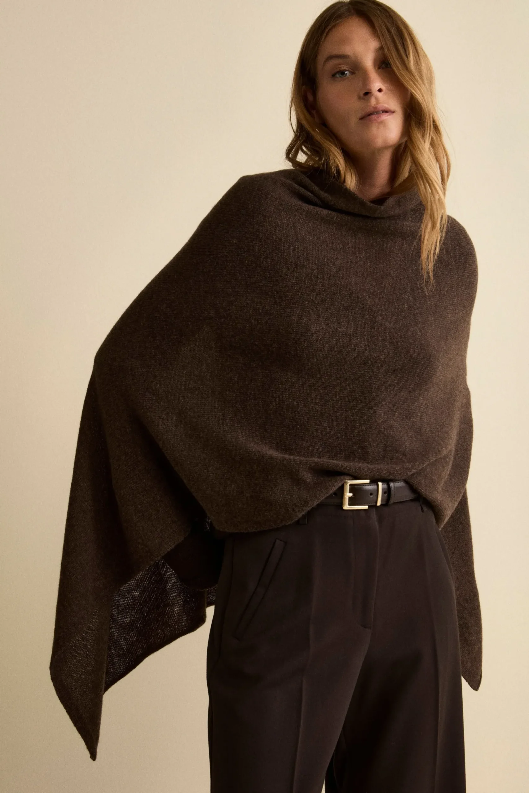 Mantella in cashmere da donna - MARRONE