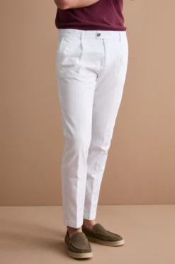 Pantalone Carrot in Misto Lino con Pinces e Risvolto - BIANCO