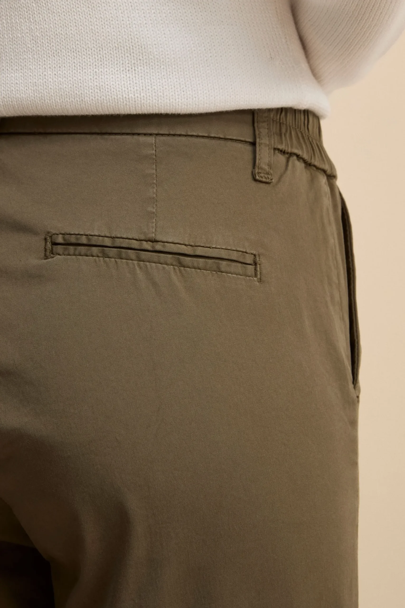 Pantalone Cropped in Cotone - VERDE MILITARE