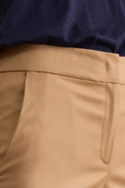 Pantalone Elegante con Gamba Larga in Lana Vergine - CAMMELLO