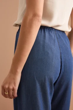 Pantalone in Denim Fluido con Gamba Larga - DENIM