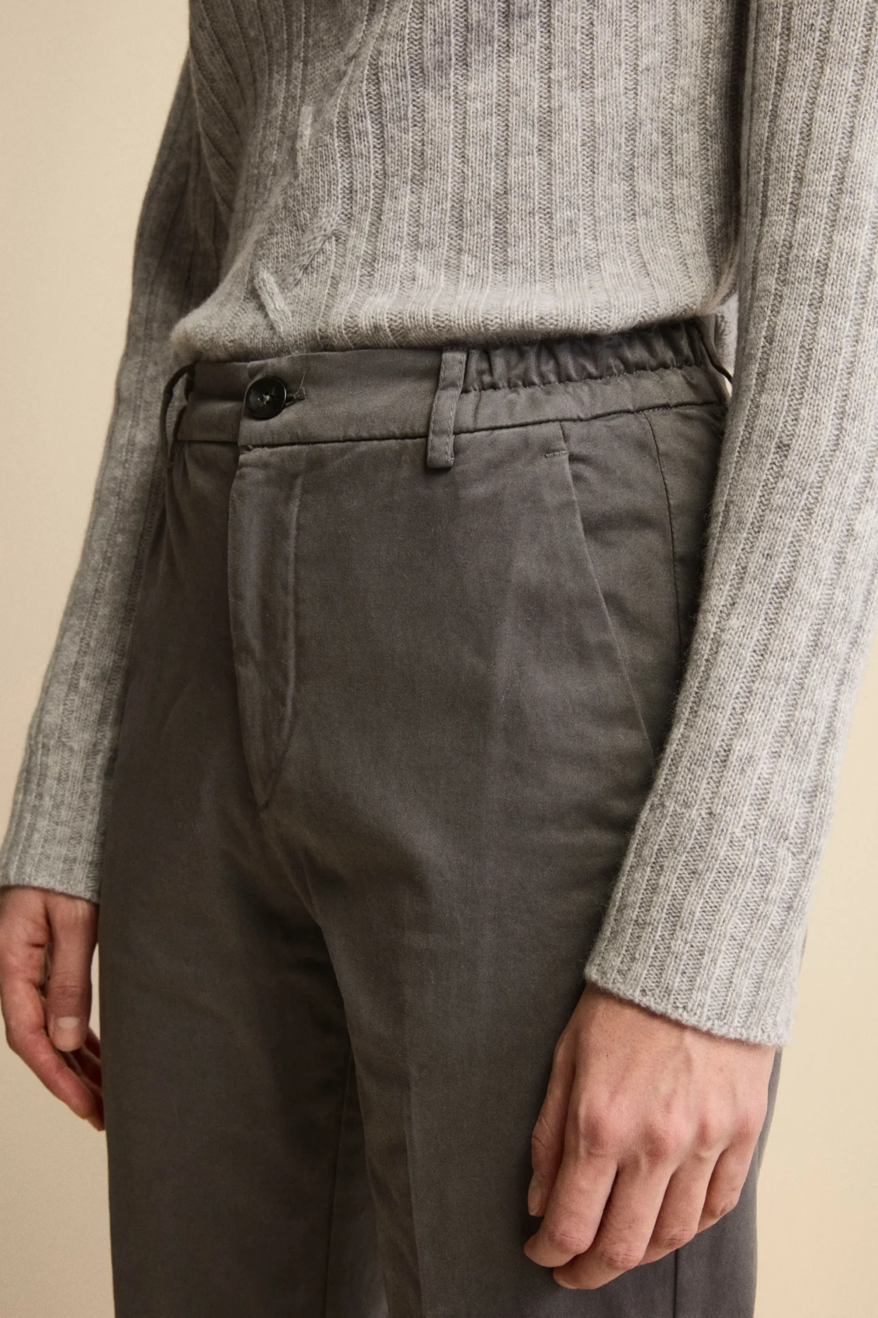 Pantalone Regular Fit con Elastico - GRIGIO