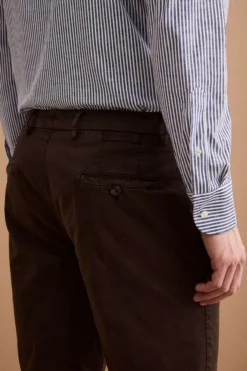 Pantalone Regular Fit in Gabardina di Cotone - MARRONE