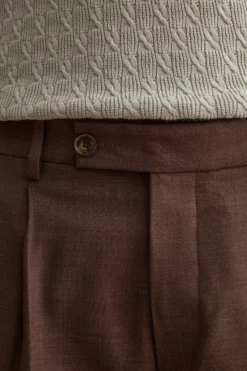 Pantalone Slim Fit in misto lana con Pinces e Risvolto - MARRONE
