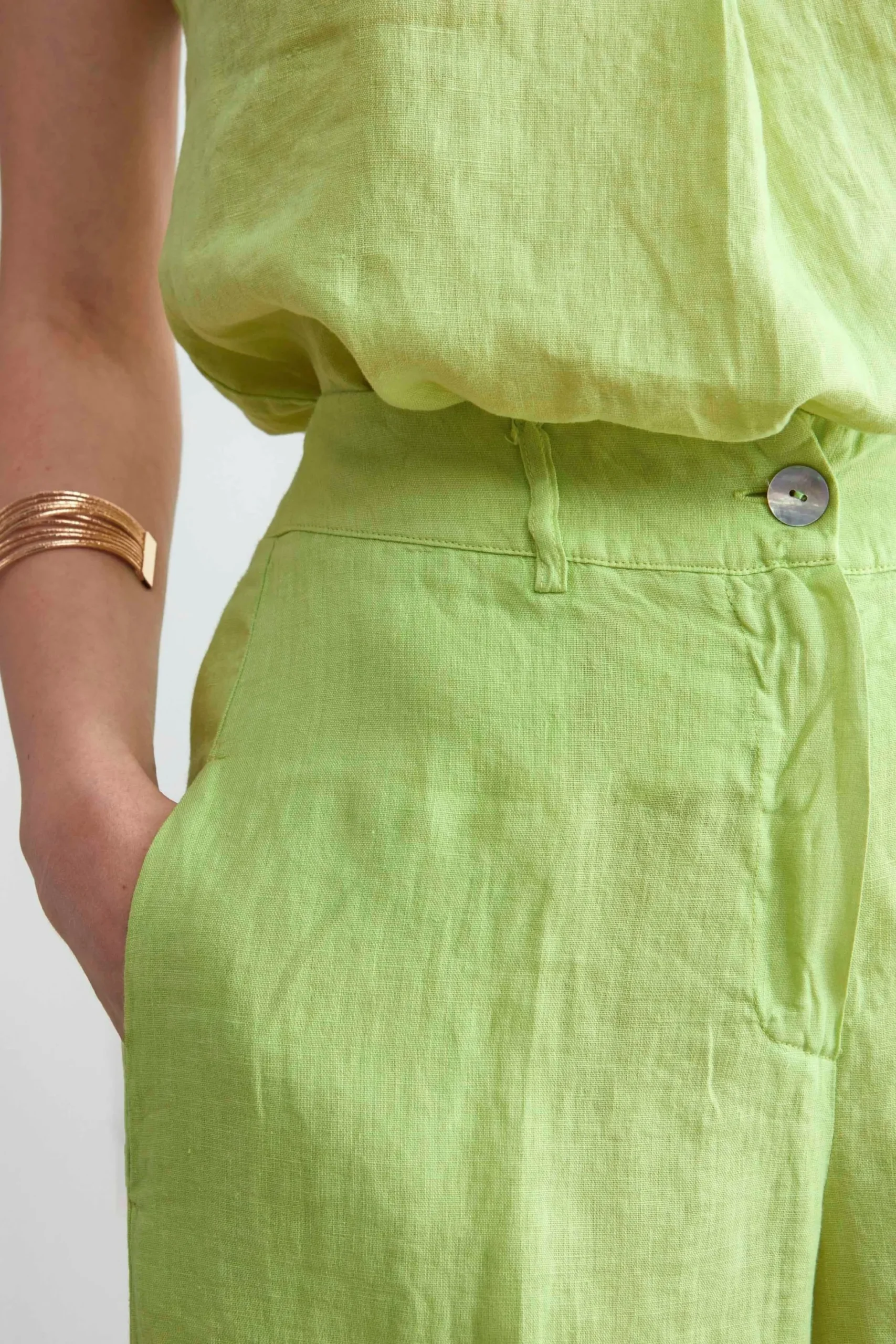 Pantaloni in lino cropped - LIME