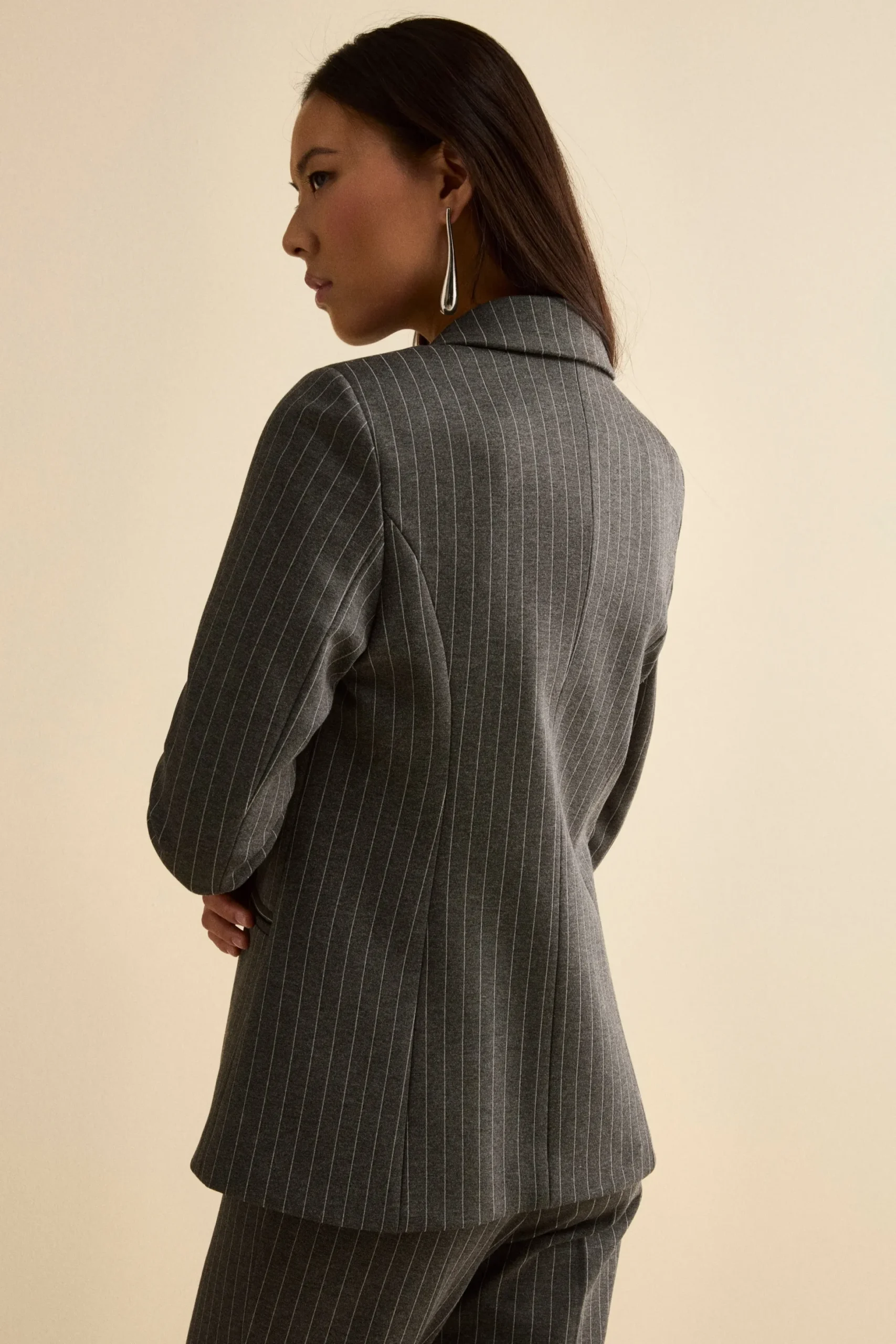 Tailleur Gessato Monopetto con Revers Classico - GRIGIO GESSATO