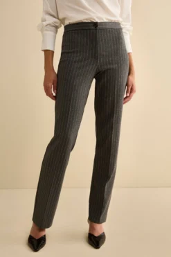 Tailleur Gessato Monopetto con Revers Classico - GRIGIO GESSATO