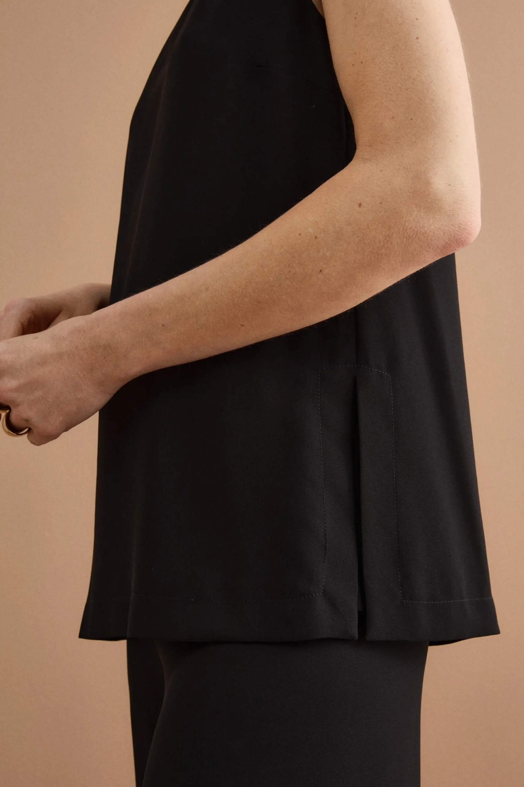 Top Elegante da Cerimonia in Doppia Georgette - NERO