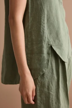 Top Smanicato in Lino con Scollo a V - VERDE MILITARE