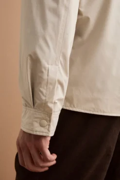 Trench Corto Foderato con Collo a Camicia - LATTE