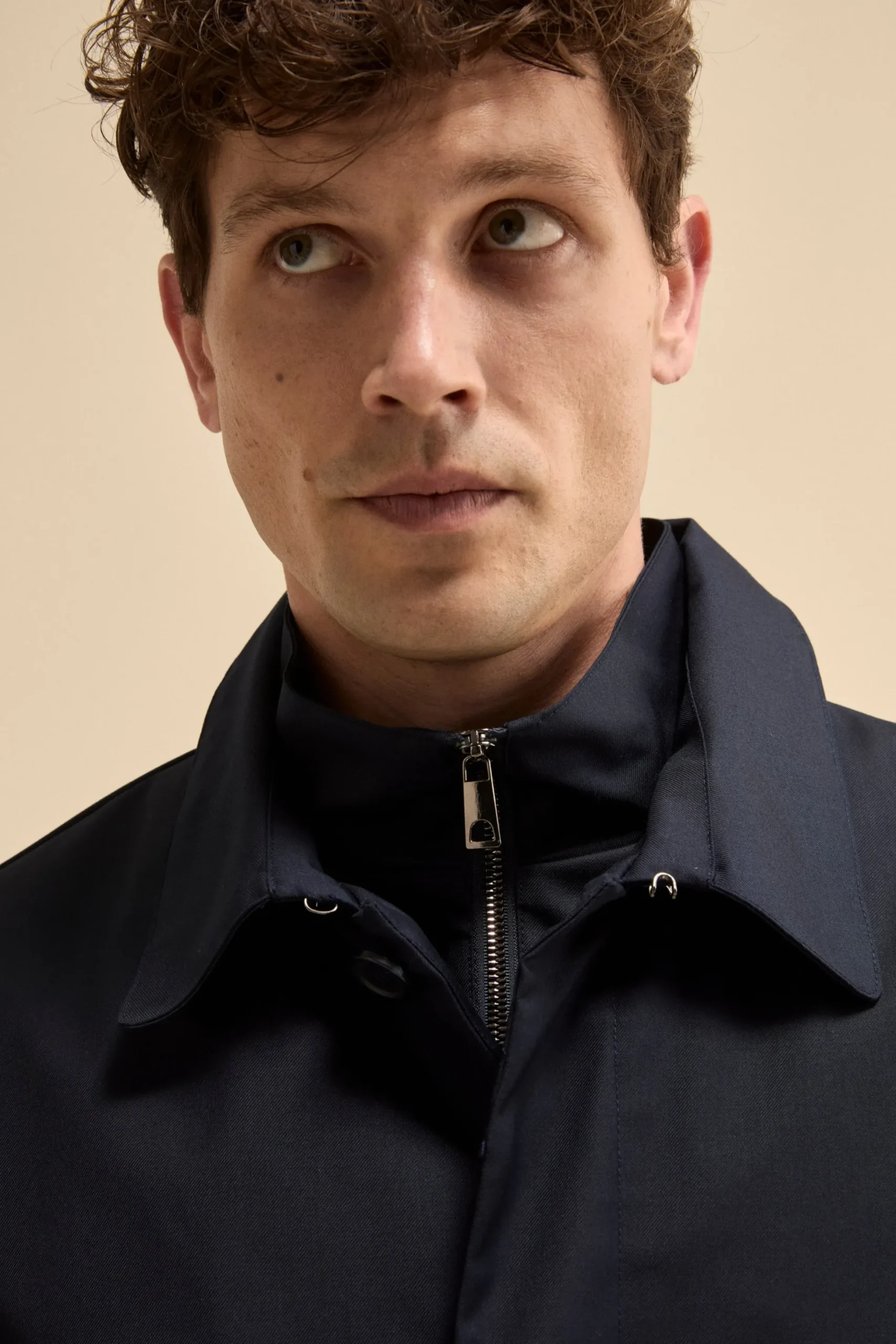 Trench Impermeabile con Pettorina - BLU