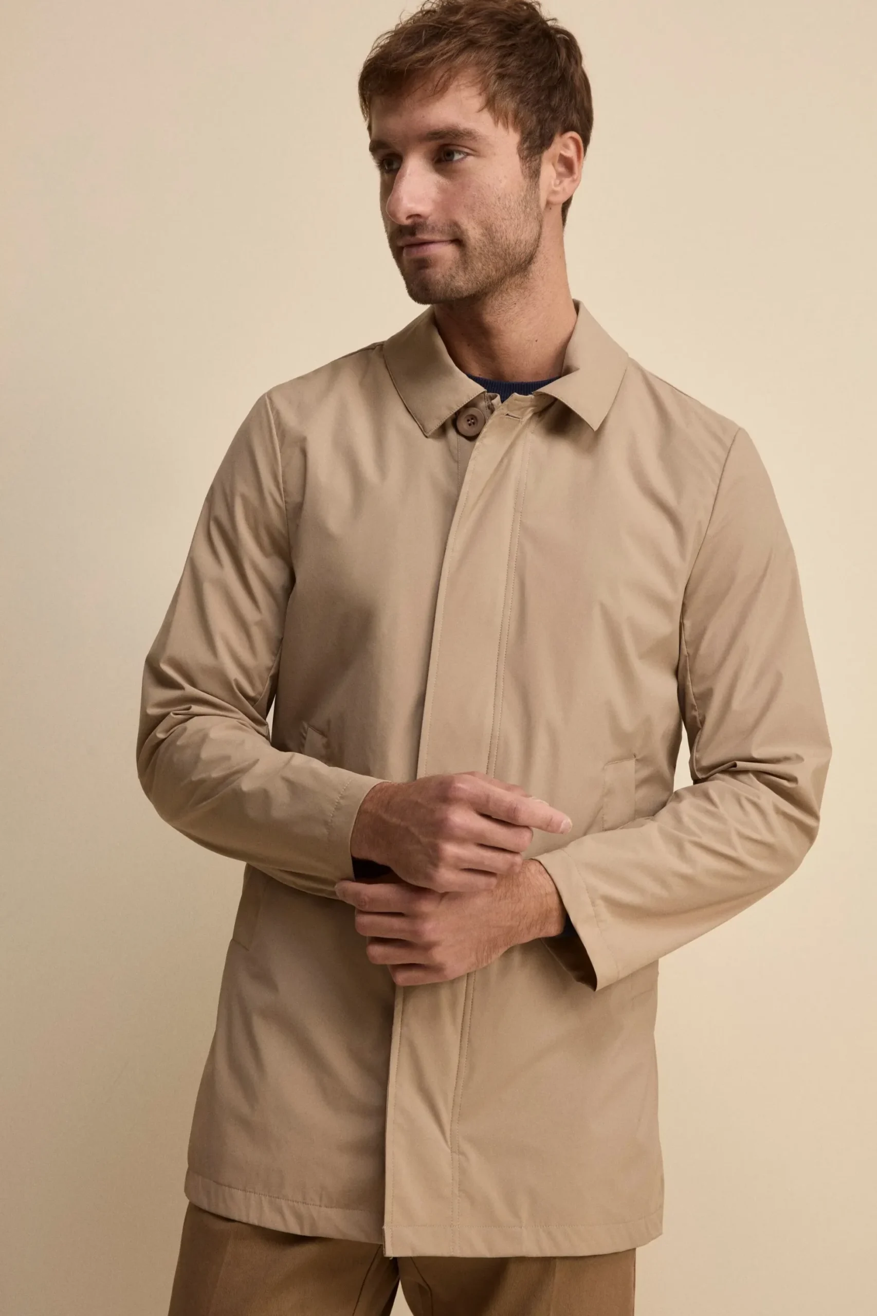 Trench Impermeabile con Zip e Bottoni - BEIGE