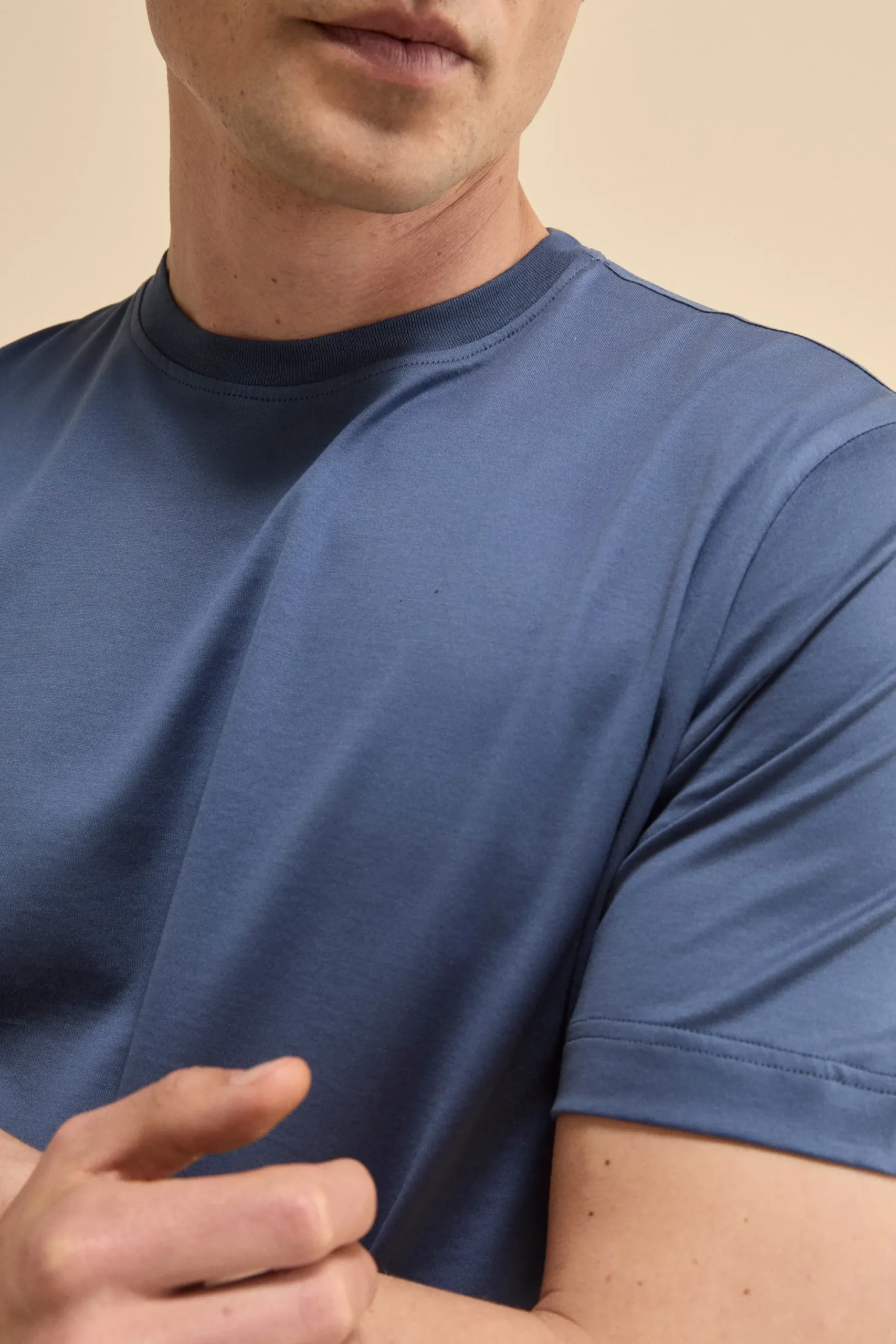 T-Shirt Slim in Filo di Scozia - AZZURRO